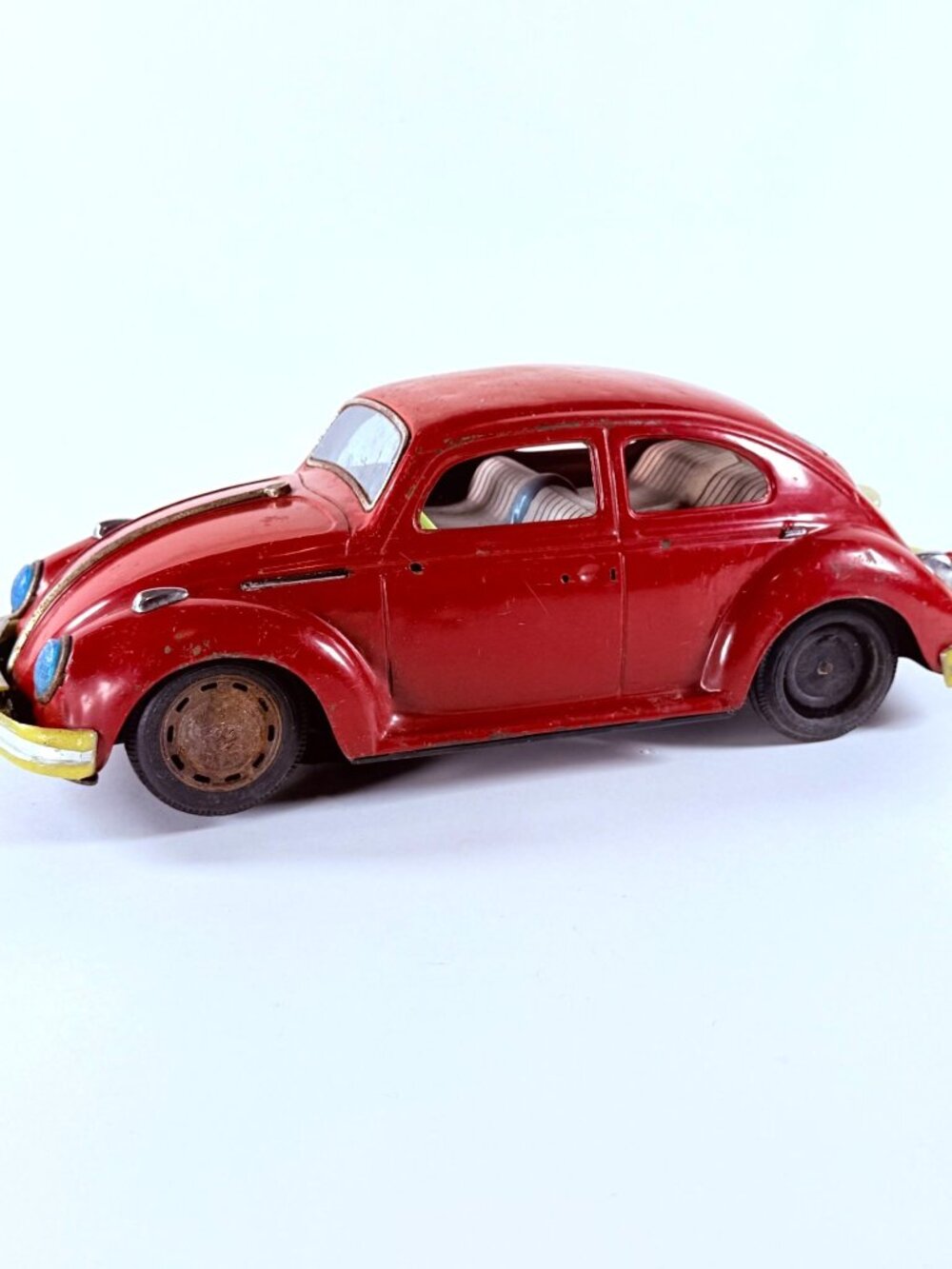 Vintage Bandai VW Volkswagen Beetle Tin Battery Operated Toy Car Japan Damaged